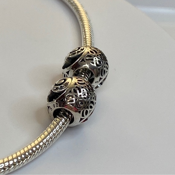 Sterling Silver Vintage Letter E Charm - Picture 5 of 6